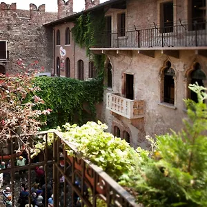Relais Balcone Di Giulietta 5*, Vérone Italie